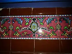 Detalle sobre las mayólicas.