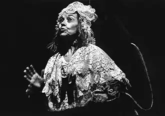 Ana Maria Ventura en "La señora Tártara" (1980), de Francisco Nieva.