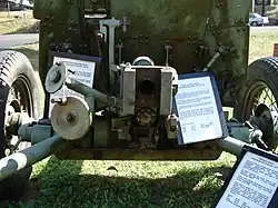 Detalle de los controles y la recámara.