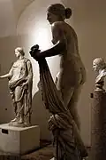 Copia romana (I-II, restaurada84) del tipo de Afrodita de Cnido. Palazzo Massimo alle Terme, Roma.