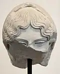 Fragmento de cabeza de la Afrodita Sosandra, copia romana del siglo II.