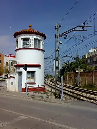 Torre guardabarreras de Godella, en 2013 sede de la asociación ferroviaria local.[1]​