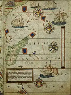 12 y 13. Mapa de Madagascar; la mitad izquierda, desaparecida, probablemente mostrase el sur de África.
