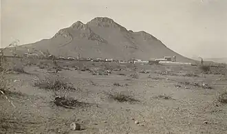 1905 Fotografía histórica de la fundición de Ávalos con el Cerro Coronel al fondo.