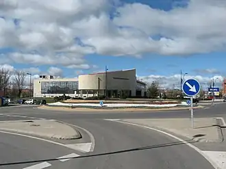 Los pueblos del área metropolitana iniciaron su despegue urbanístico en este periodo. En la imagen, el Ayuntamiento de San Andrés del Rabanedo