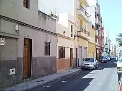Calle Mencey Ventor del núcleo de Salud Bajo.