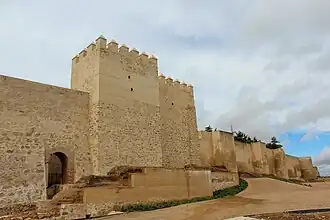 Entronque del baluarte con la muralla de La Alcazaba