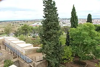 Vista hacia Mérida desde la zona alta del baluarte y troneras