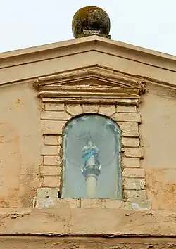 Hornacina con imagen de la Virgen del Pilar