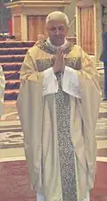 El obispo Malvestiti, el día de su consacracióon episcopal, en la basílica de San Pedro, en Roma.