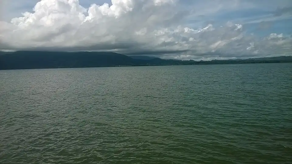 Vista Parcial de la Sierra del Mico desde Puerto Barrios