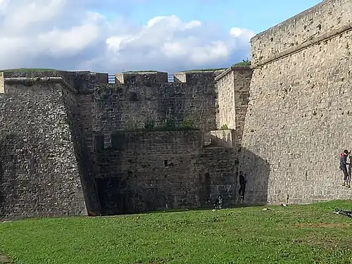 Casamata en el encuentro del flanco del baluarte de Santa. María con el muro cortina