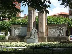 Monumento a Diego Arias de Miranda en Aranda de Duero, realizado en 1930 por Emiliano Barral.