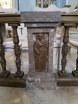 Detalle del comulgatorio