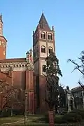 Campanile aislado de la basílica de San Andrés de Vercelli