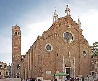 Basílica de Santa María dei Frari en Venecia (1250-1338)