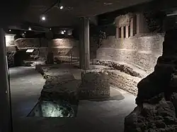 Los restos del ábside de la basílica mayor, que se encuentran bajo el cementerio de la actual Catedral de Milán.
