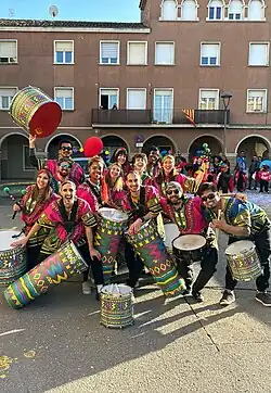 Bloco Sambara batucada en Barcelona que interpreta ritmos de Bahía. Escuela de Batucada