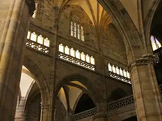 Coro y Nave de la Epístola.