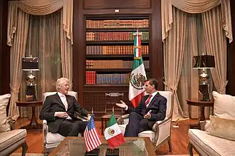 Reunión entre el ex-Presidente estadounidense Bill Clinton con el Presidente Enrique Peña Nieto en Los Pinos, 2015.