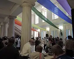 Columnas dóricas en el interior