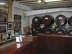 Taberna con solera en el centro histórico