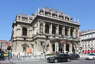 Ópera Nacional de Hungría (1875-1884), Budapest, obra de Ybl reconocida por su acústica excepcional