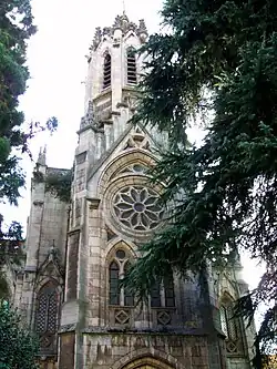 Cuerpo superior del atrio y torre