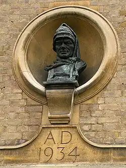 Busto de Robert Falcon Scott en Cambridge.