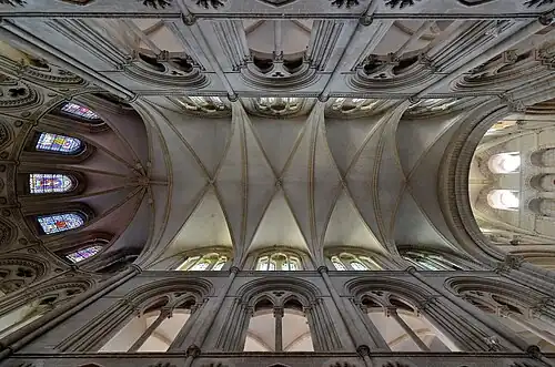 Abovedamiento del córo en Saint-Étienne