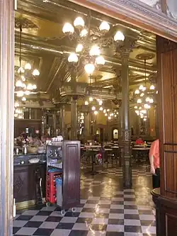 Café Iruña, de los más antiguos de la ciudad