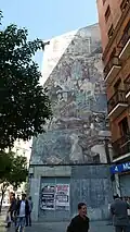 Muralismo junto al nº 4 de la calle de Embajadores.