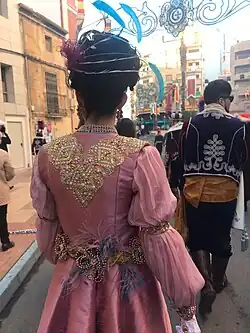Espalda de un traje de capitana de los Marruecos.