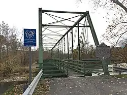 Old Whipple Truss dobre el río Cacapon (West Virginia)[40]​