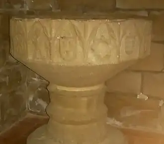 Pila bautismal del siglo XIV