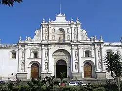 Catedral de San José, en Antigua Guatemala, obra del maestro Joseph de Porres, reparada varias veces tras sufrir los efectos de terremotos