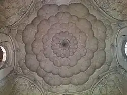 Techo con altorrelieves