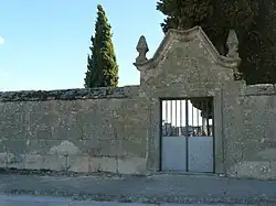Entrada al cementerio