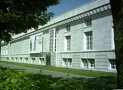 El Centro Canadiense de Arquitectura, visto desde la calle Baile