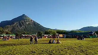 Cerro Pirque en Fiesta Nacional de la Fruta Fina 2018.jpg