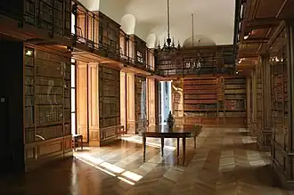 La biblioteca del château