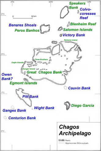 Mapa del archipiélago de Chagos. (Los atolones que poseen zonas con tierra seca están representados en verde).