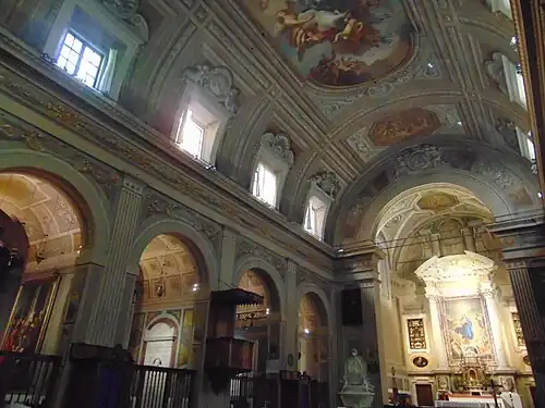 Interior de la iglesia.