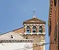 El campanario.