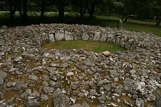 Cairn de Clava, subtipo en anillo, en Balnauran de Clava, Escocia.