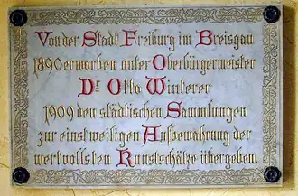 Placa en el palacete