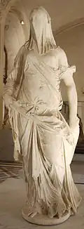 Estatua llamada La femme voilée ("la mujer velada"), posiblemente una alegoría de la fe, de Antonio Corradini, mediados del siglo XVIII.