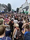 Multitud en el orgullo de Brighton.