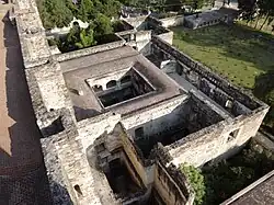 Vista del complejo desde la torre sur.