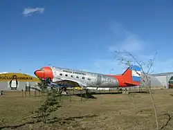 Avión DC 3 denominado 5 Tango 22 Cabo de Hornos